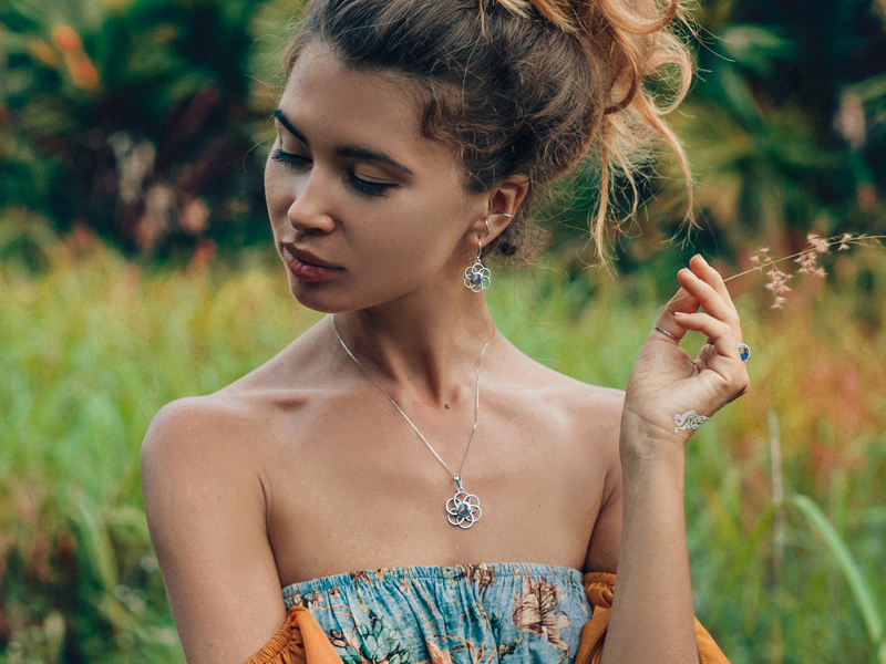 Seaside Sophistication: Stunning Statement Oyster Turquoise Rings